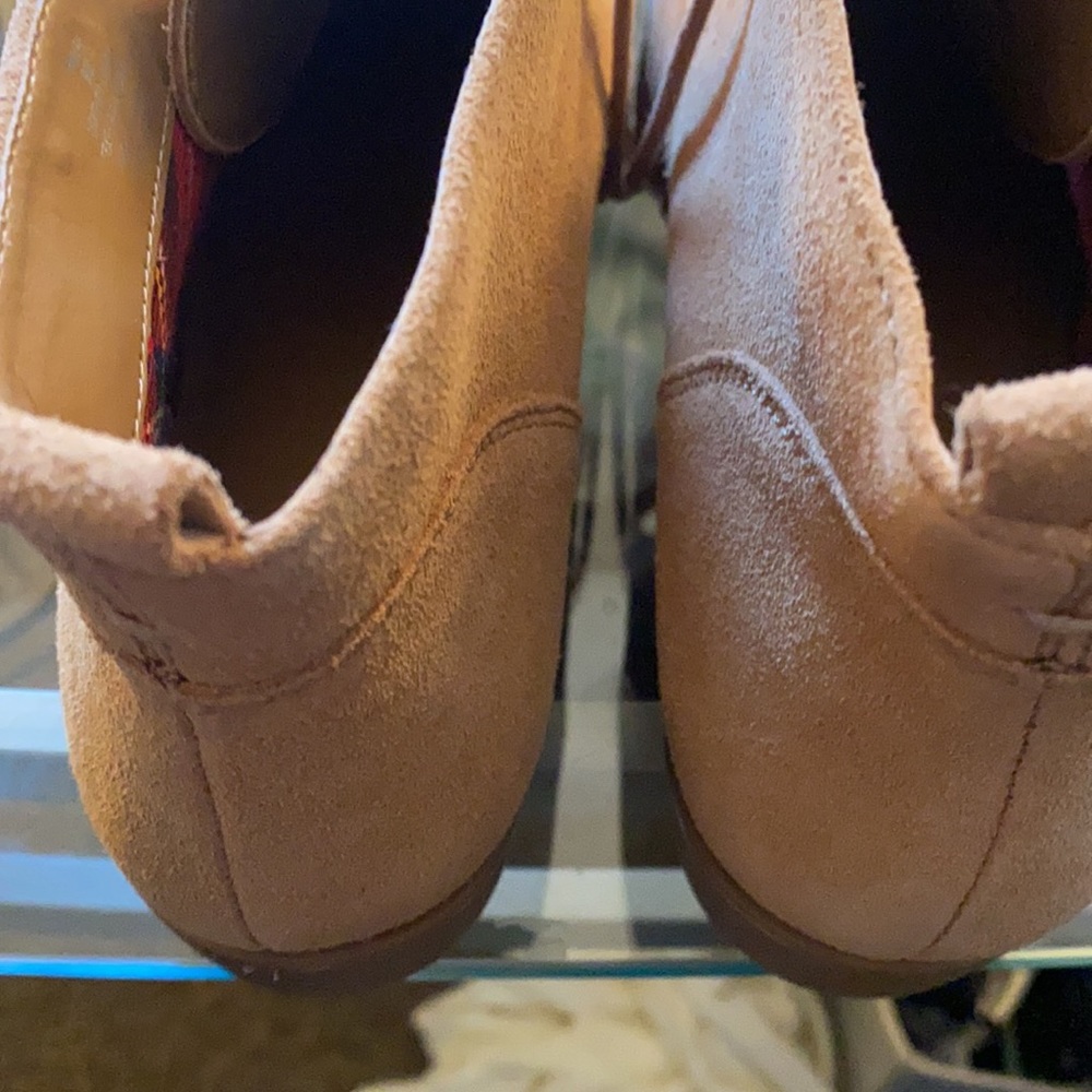 Shoes - Picture 3 of 5
